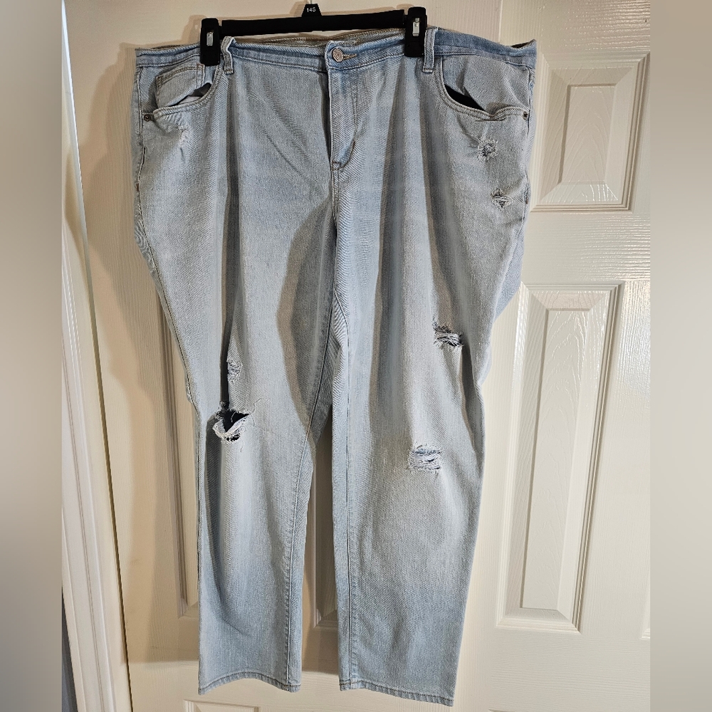 Old Navy Light-Washed Boyfriend Jeans